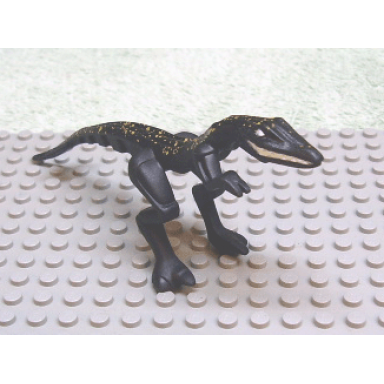 dinosaur mutant lizard with yellow specks on back pattern
