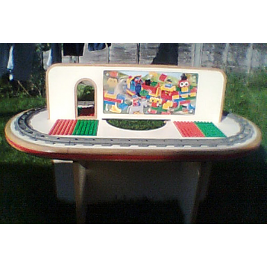 duplo retailer playtable with track