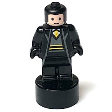 hufflepuff student statuette trophy 3 light nougat face