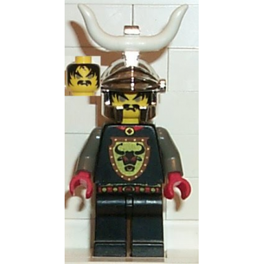 knights kingdom i - cedric the bull robber chief chrome silver dragon helmet horns