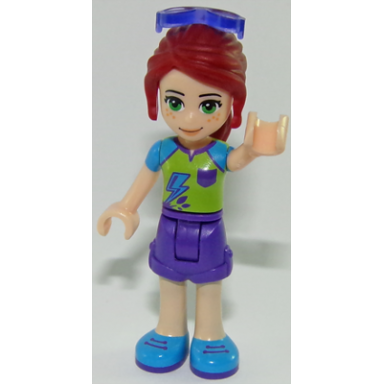 friends mia - dark purple shorts lime top sunglasses