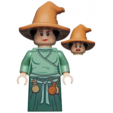 wizard - hp wizarding world female medium nougat hat sand green top dark green skirt