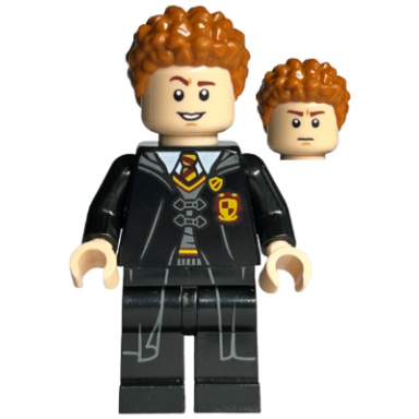 percy weasley - gryffindor robe clasped