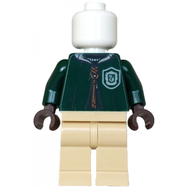 mannequin - quidditch dark green robe slytherin crest