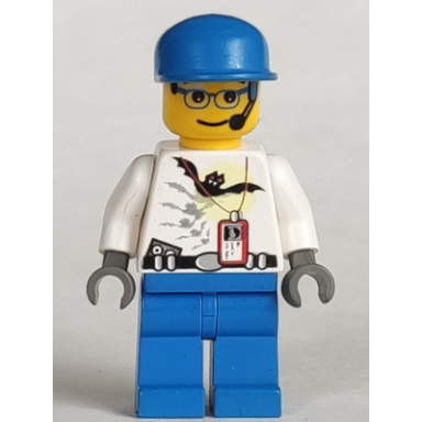 grip with bat on torso