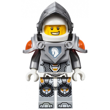 lance richmond - flat silver visor and armor