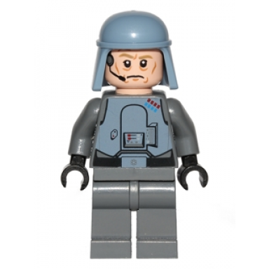 general maximillian veers