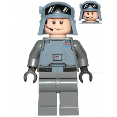 general maximillian veers - helmet with goggles print