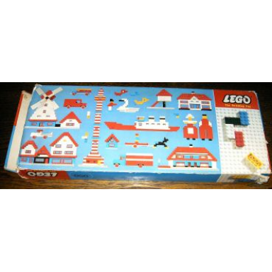 basic building set in cardboard