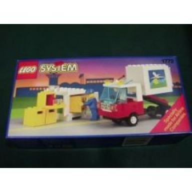 airport container truck