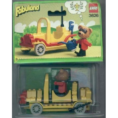 roger raccoons sports car
