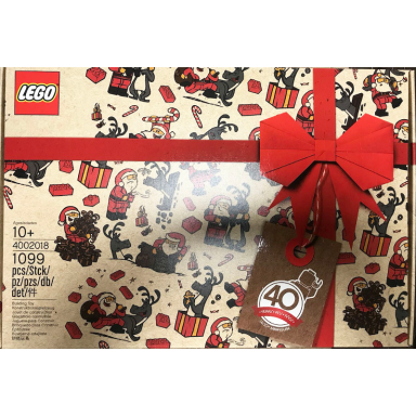2018 employee exclusive - 40 years lego minifigure