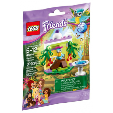 macaws fountain