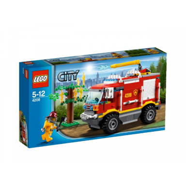4 × 4 fire truck