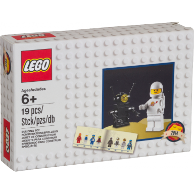 classic spaceman minifigure
