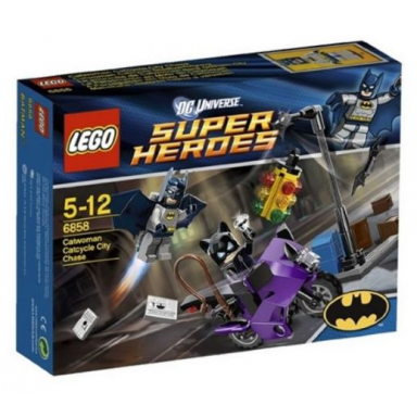 catwoman catcycle city chase