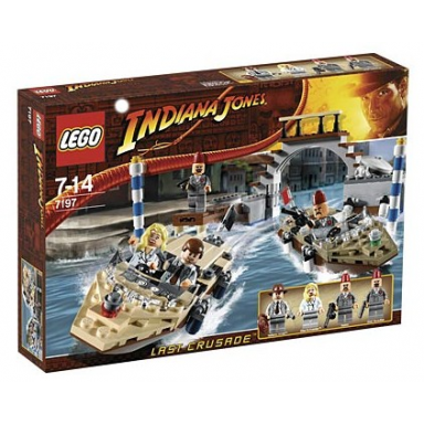 venice canal chase