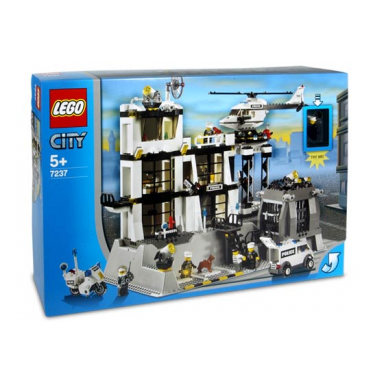 police station - with light-up minifigure