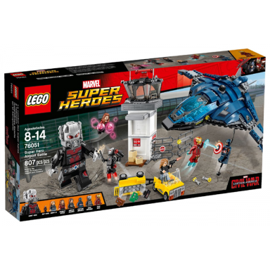super hero airport battle