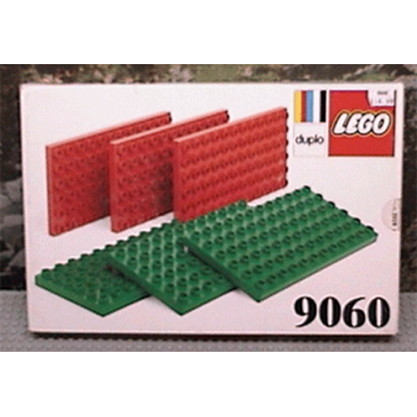 small duplo building plates