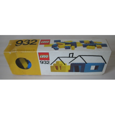 blue and yellow bricks