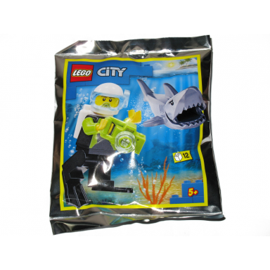 scuba diver and shark foil pack 2