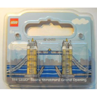 lego store grand opening exclusive set london england westfield stratford blister pack