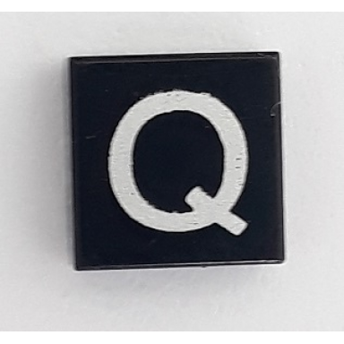 black tile 1 x 1 with silver capital letter q pattern - smaller font and rectangular line