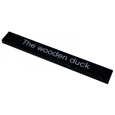 black tile 1 x 8 with the wooden duck pattern