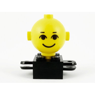 homemaker figure maxifigure torso assembly with yellow head with black eyes eyebrows and smile pattern 792c03 685px4
