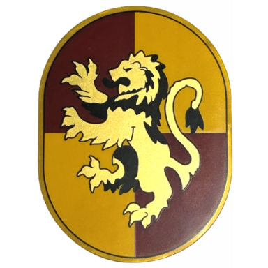 pearl gold tile round 6 x 8 oval with gryffindor crest with gold lion on dark red and bright light orange background pattern