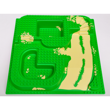 bright green baseplate raised 32 x 32 three level with yellow dirt pattern
