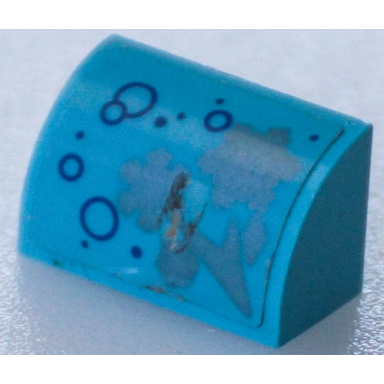 medium azure slope curved 1 x 2 with dark blue circles and metallic light blue snowflakes pattern model right side sticker - set 41168