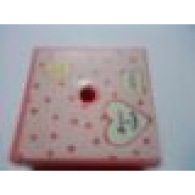 salmon container box 3 1 2 x 3 1 2 x 1 1 3 with hinged lid with white heart 2 yellow fish white rectangle and salmon polka dots pattern sticker - set 3211
