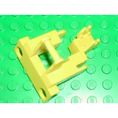yellow crane grab jaw