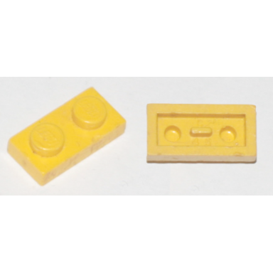 yellow plate 1 x 2 with flat bottom pin