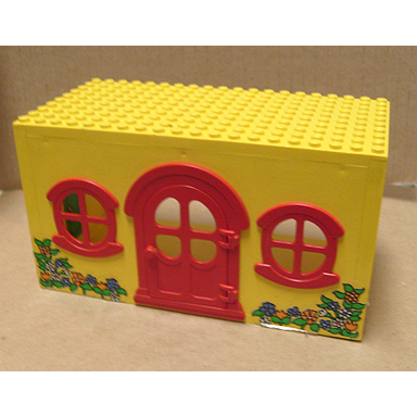 yellow fabuland house block with red door and windows with flowers pattern stickers - sets 132-1 341-2
