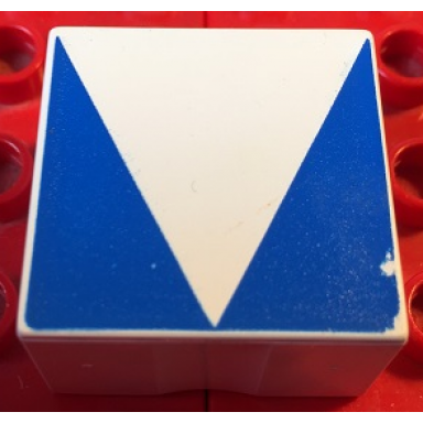 white duplo tile 2 x 2 x 1 with shape blue inverse isosceles triangle pattern