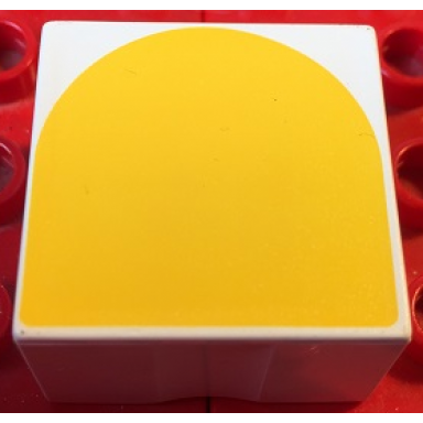 white duplo tile 2 x 2 x 1 with shape yellow inverse arch pattern