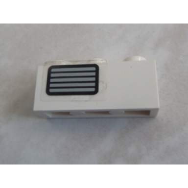 white brick 1 x 3 with grille pattern model left side sticker - set 5561