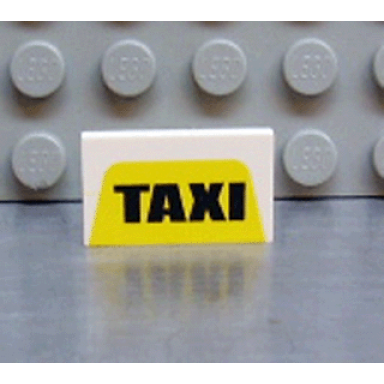 white panel 1 x 2 x 1 with taxi on yellow pattern