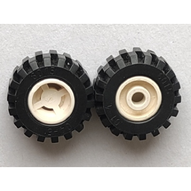 white wheel 11mm d x 12mm hole round for wheels holder pin with black tire 21mm d x 12mm - offset tread small wide 6014a 6015