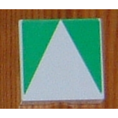 white duplo tile 2 x 2 with shape green inverse isosceles triangle pattern