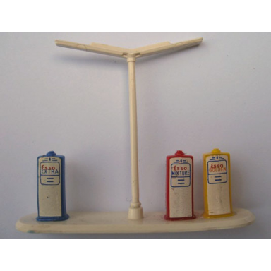 white ho scale accessory petrol pumps with center light post and esso pattern