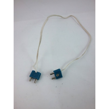 white electric wire 12v 4.5v with 2 leads 41 studs long with 2 blue electric connector 2-way male rounded narrow type 1 with cross-cut pins