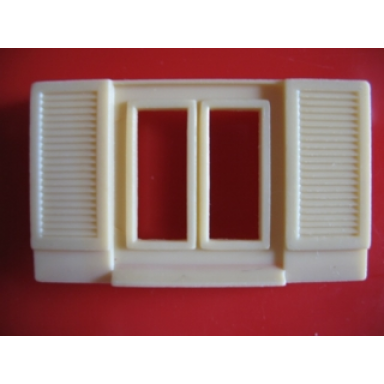 white window 1 x 6 x 3 shuttered with glass for slotted bricks