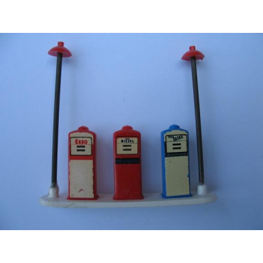 white ho scale accessory petrol pumps esso