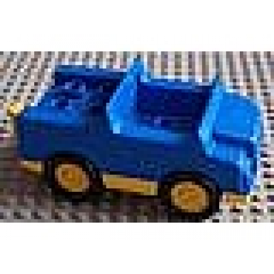 blue duplo car with 2 x 2 studs in bed 1 stud in cab and yellow base