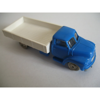 ho scale bedford flatbed indicators on sides