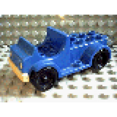 duplo car with 2 x 4 studs bed and running boards